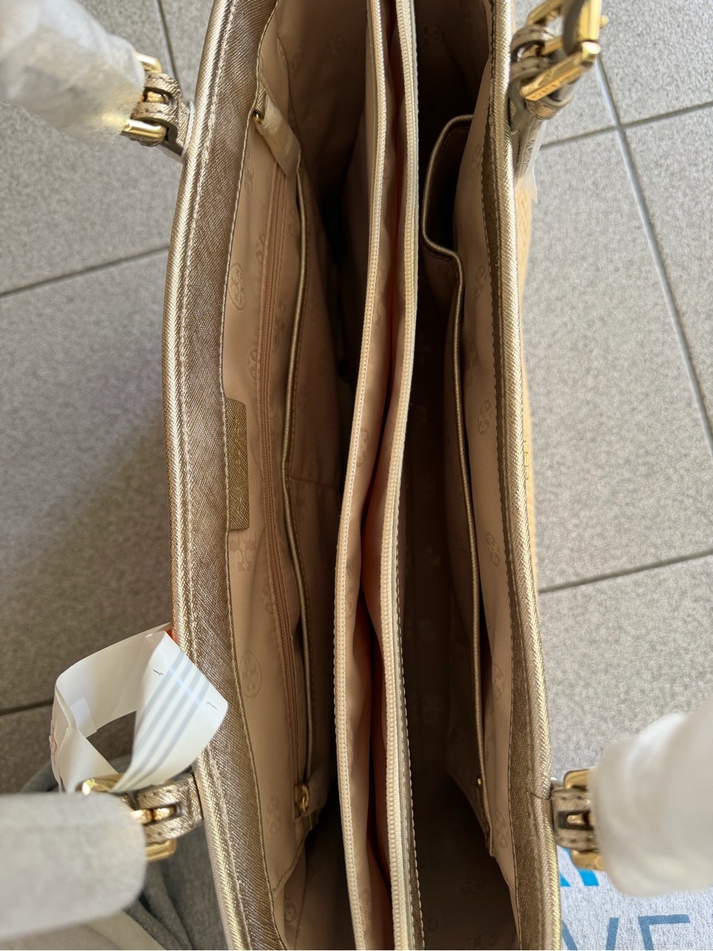 Tory Burch Woven Straw Tote with Cream Trim - Picture 5 of 7